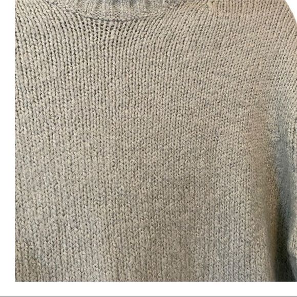 H&M oversized sea foam green long sleeve acrylic/alpaca wool sweater size xs EUC - Picture 2 of 6